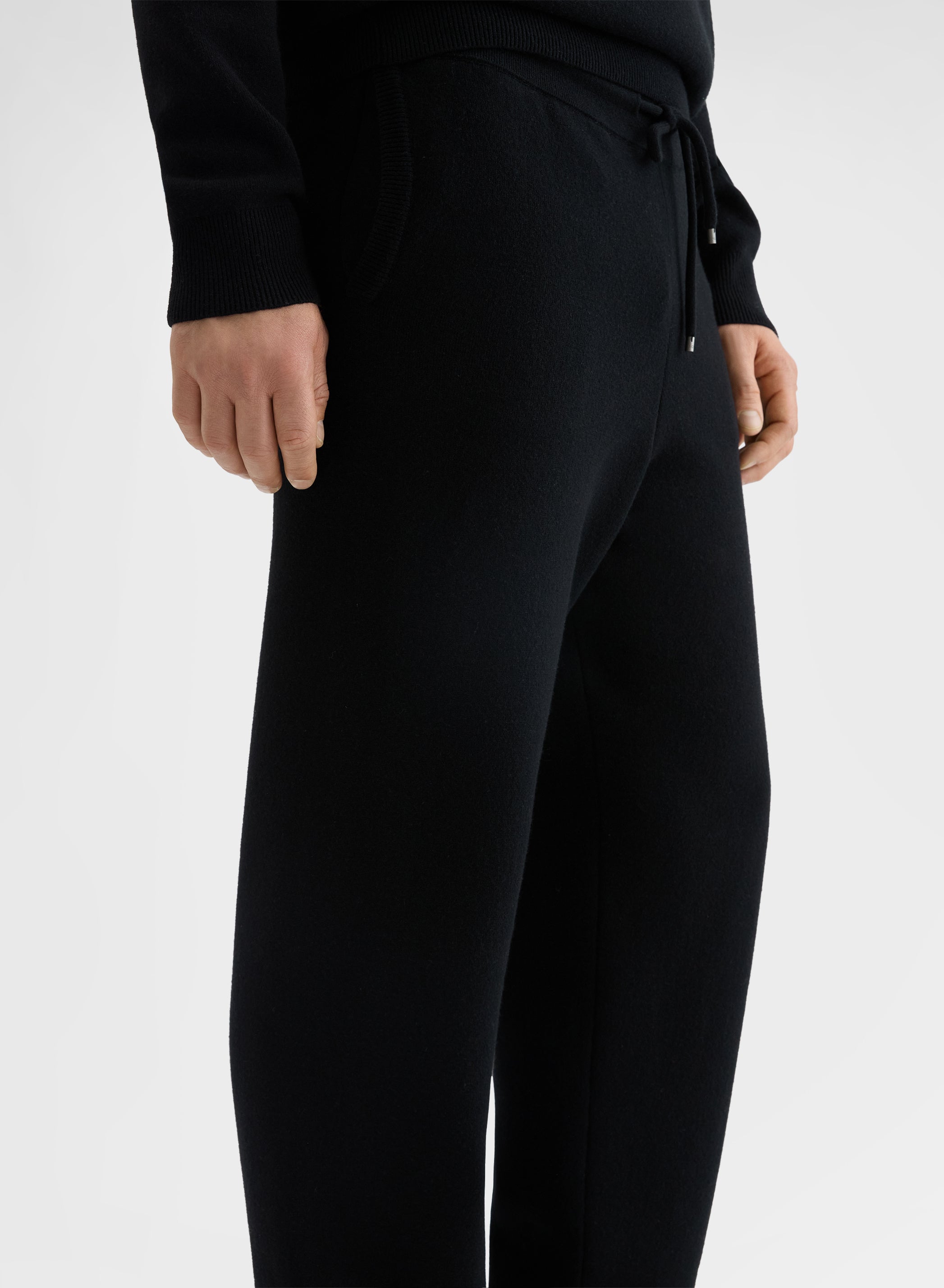 CASHMERE WOOL SILK JOGGERS BLACK