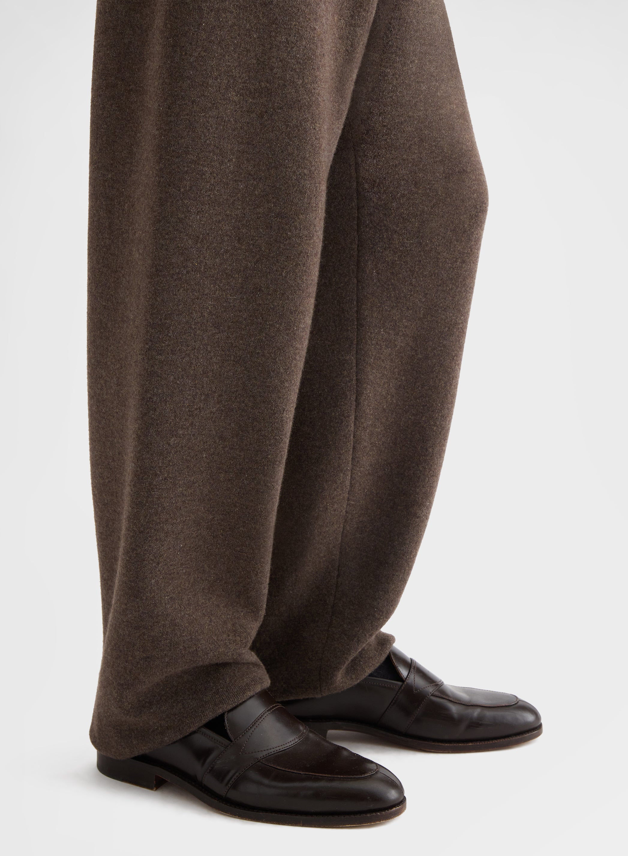 CASHMERE WOOL SILK JOGGERS MOCHA