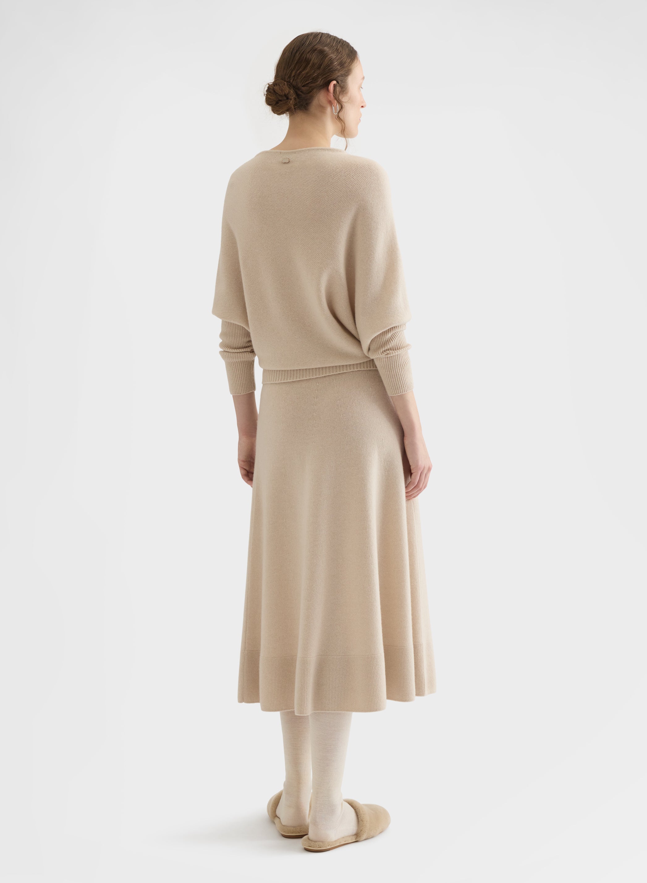 CASHMERE PLAIN KNIT HIGH WAISTED MIDI SKIRT GREIGE