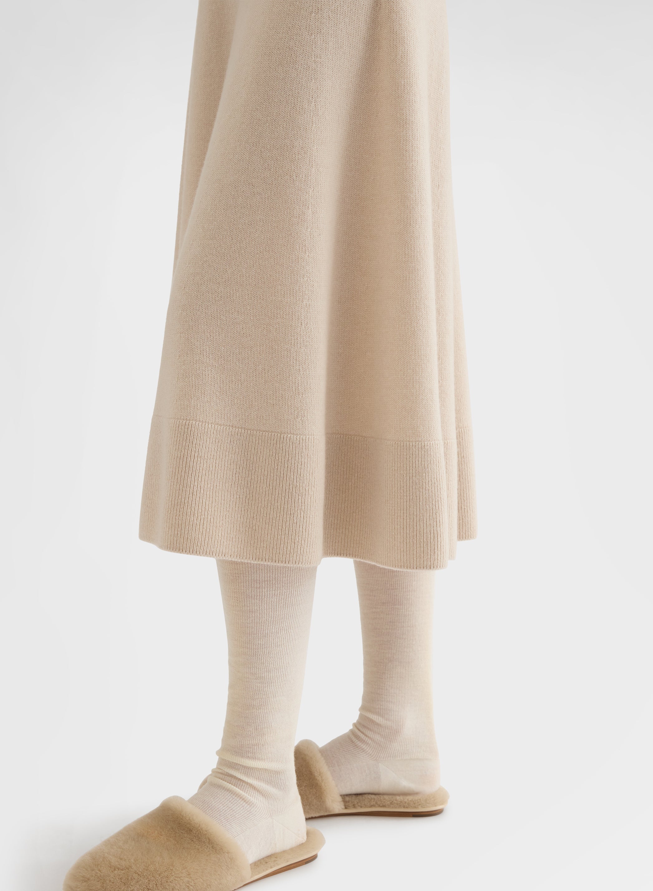 CASHMERE PLAIN KNIT HIGH WAISTED MIDI SKIRT GREIGE