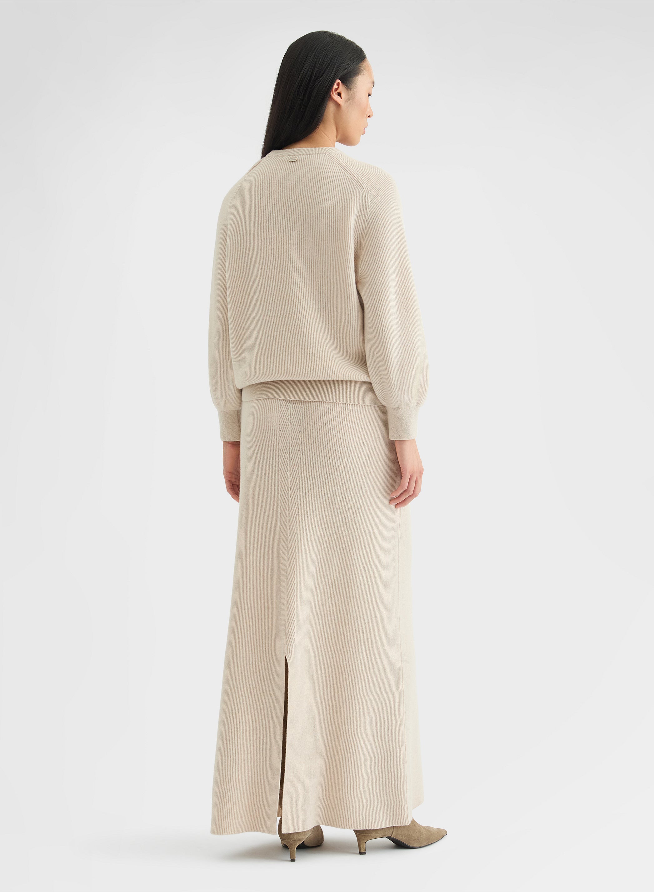 CASHMERE ENGLISH RIB HIGH WAISTED MIDI SKIRT GREIGE