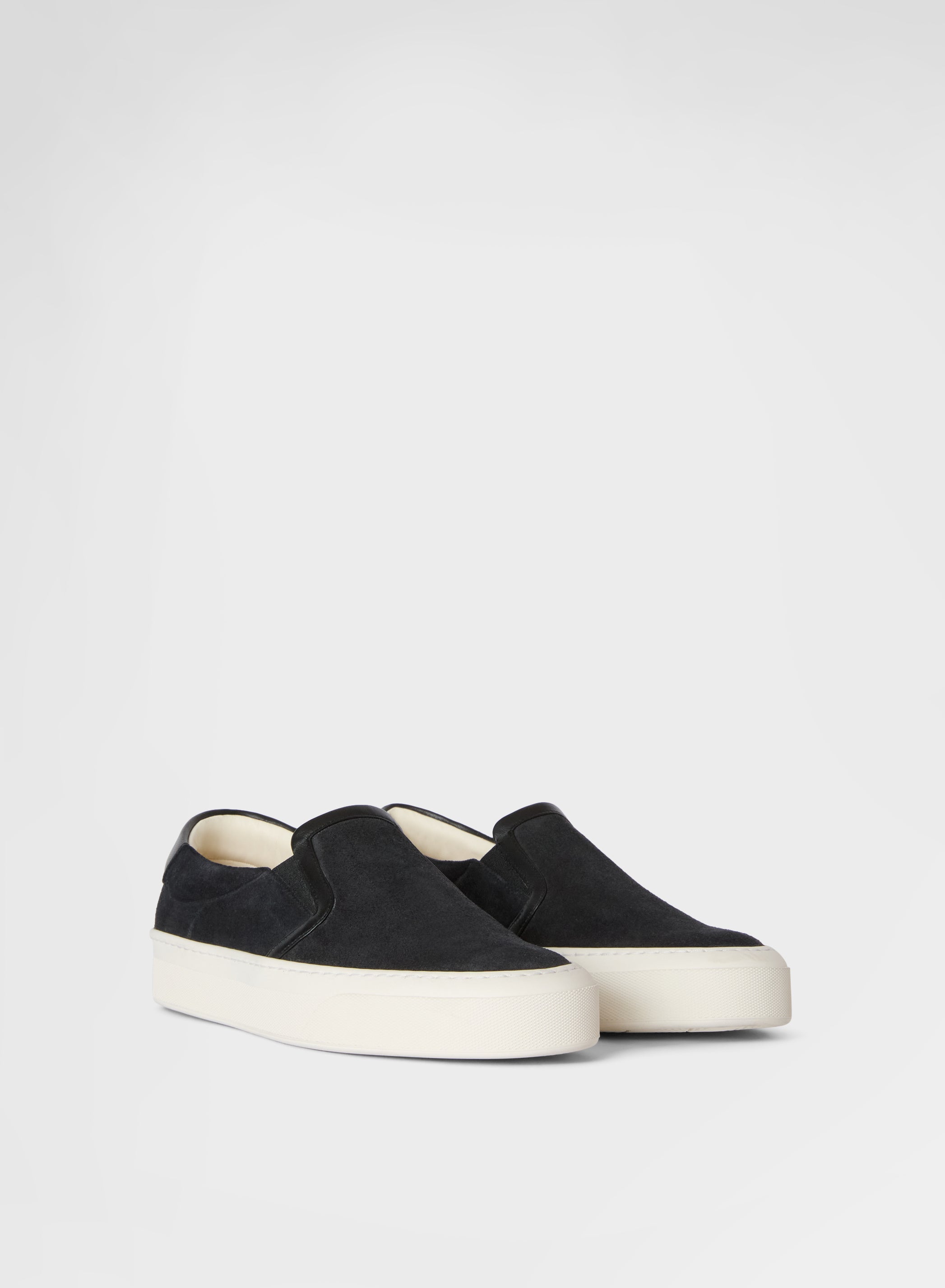 CASHMERE SLIP ON BLACK