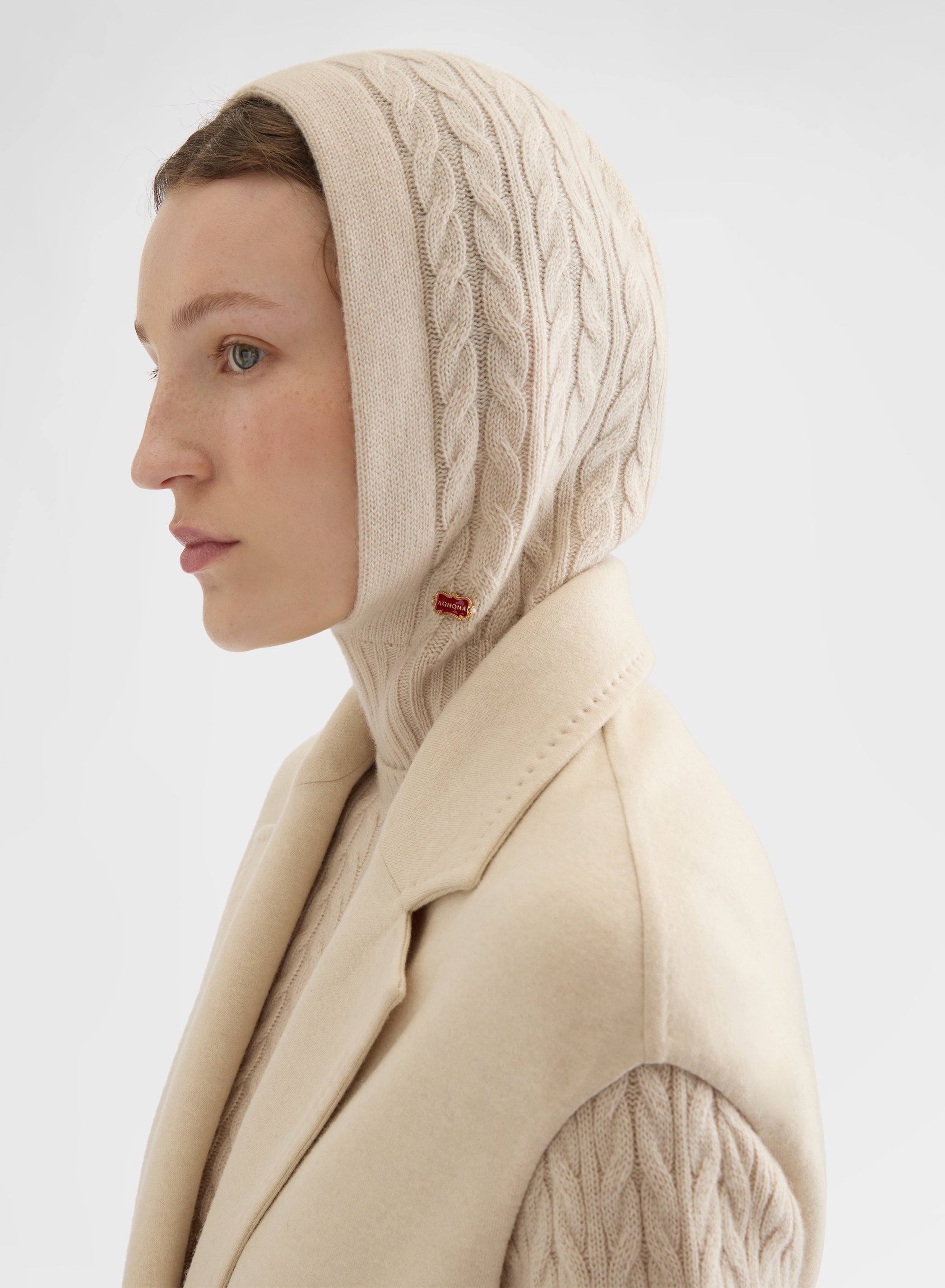 CASHMERE ICONIC CABLE BALACLAVA GREIGE