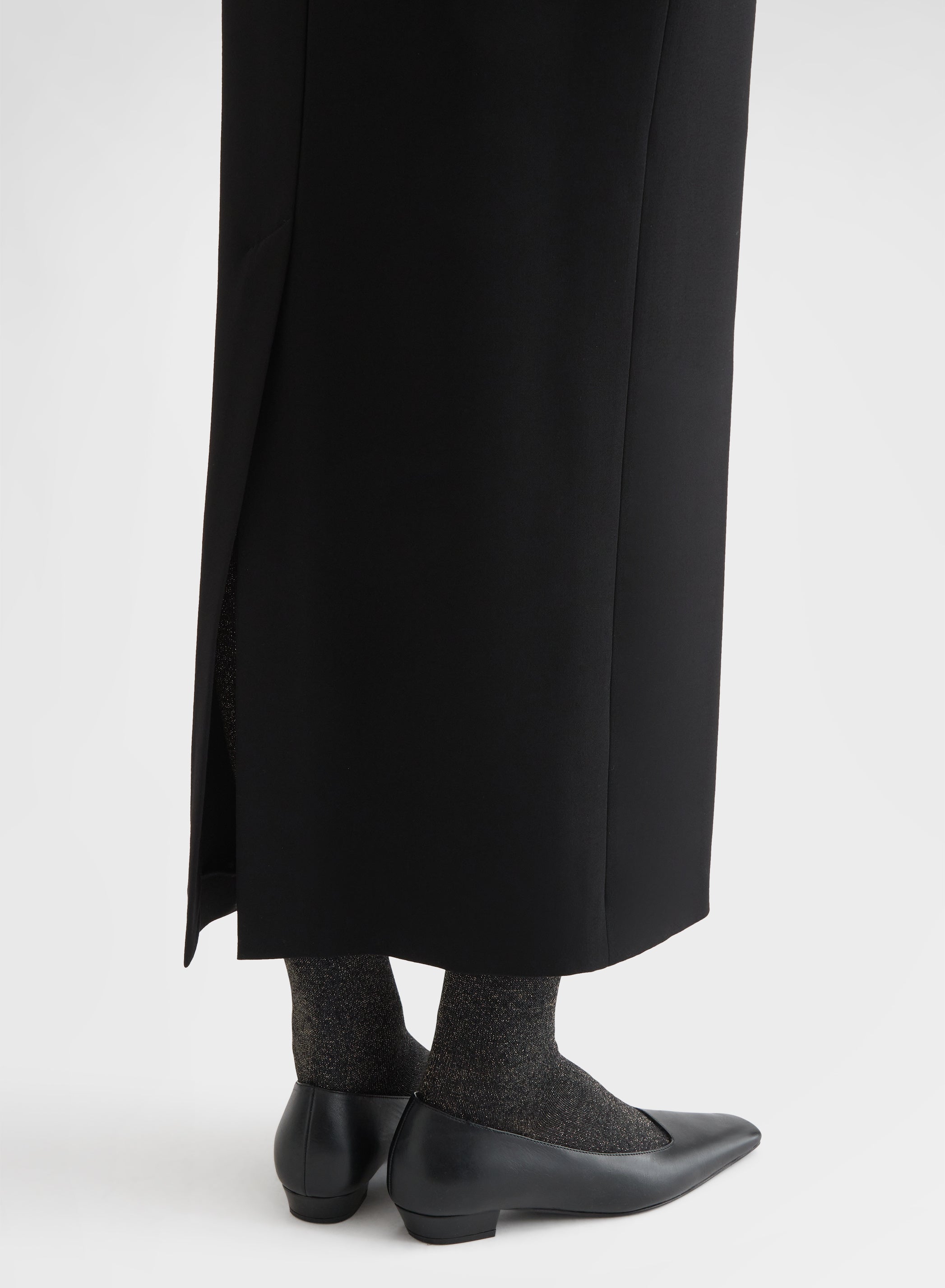 FLUID WOOL HIGH WAISTED STRAIGHT SKIRT BLACK