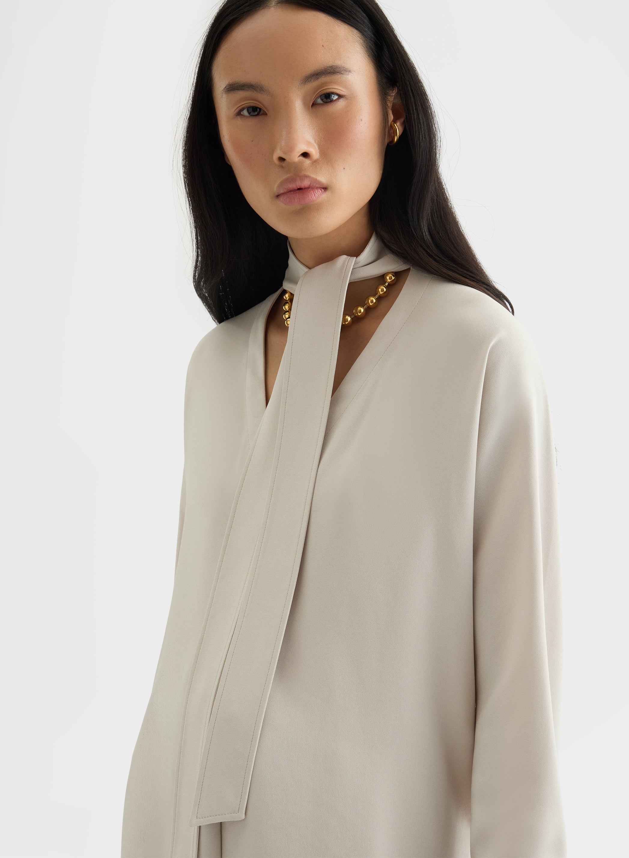 MATT SILK BLEND SCARF BLOUSE GREIGE