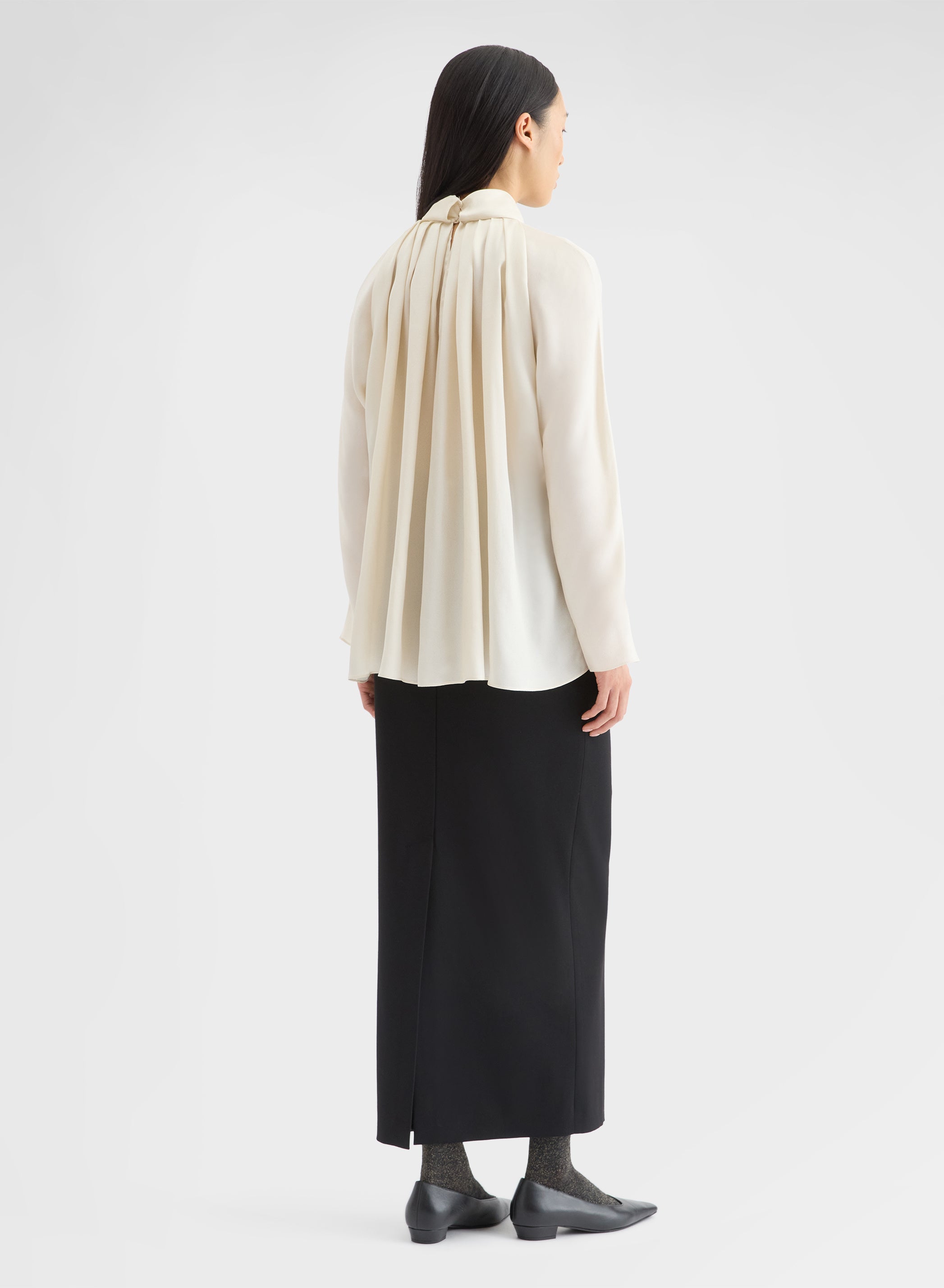 SILK BLEND SABLE HIGH NECK DRAPED BLOUSE SNOW