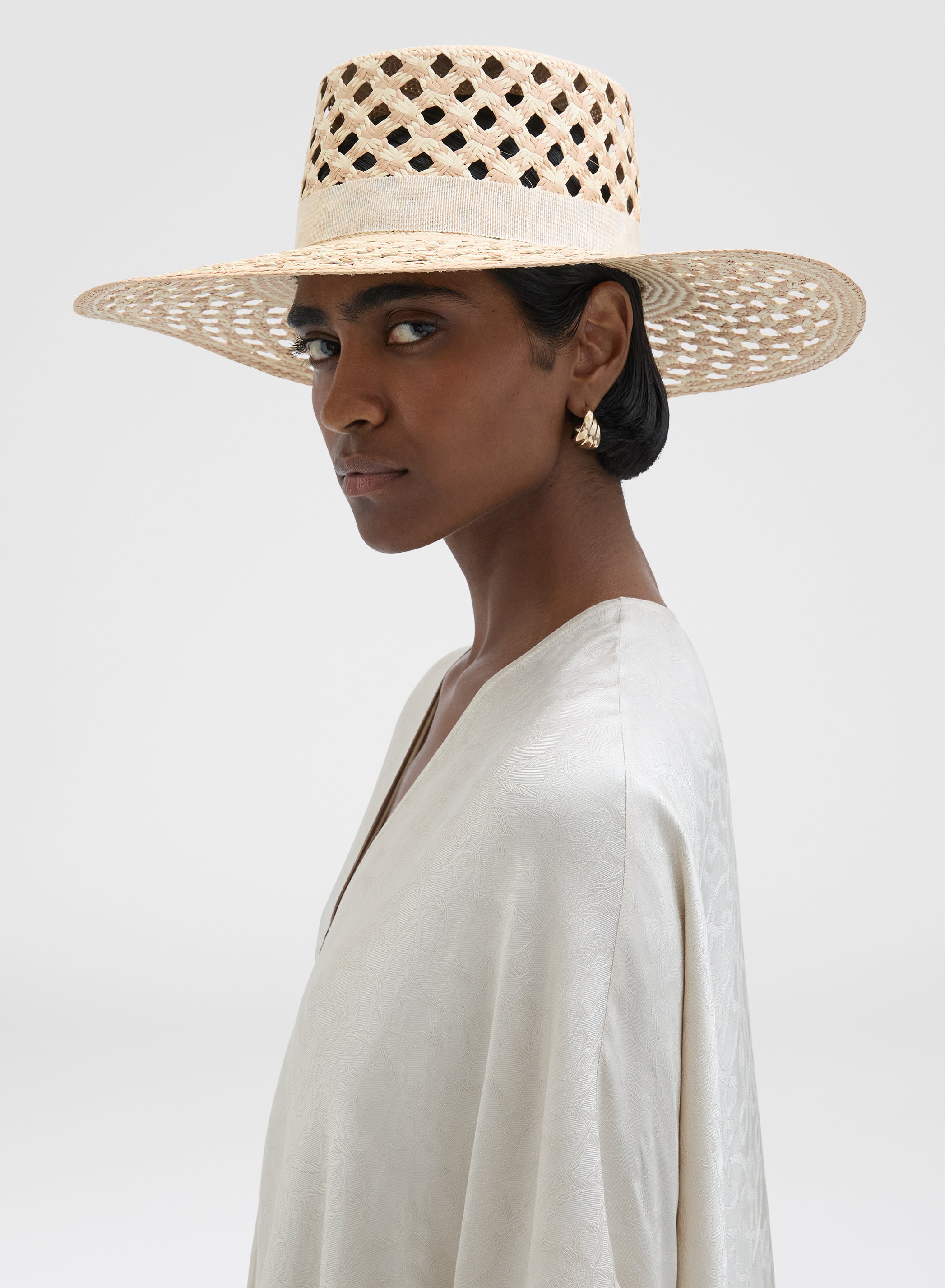 STRAW WIDE BRIM HAT QUARTZ