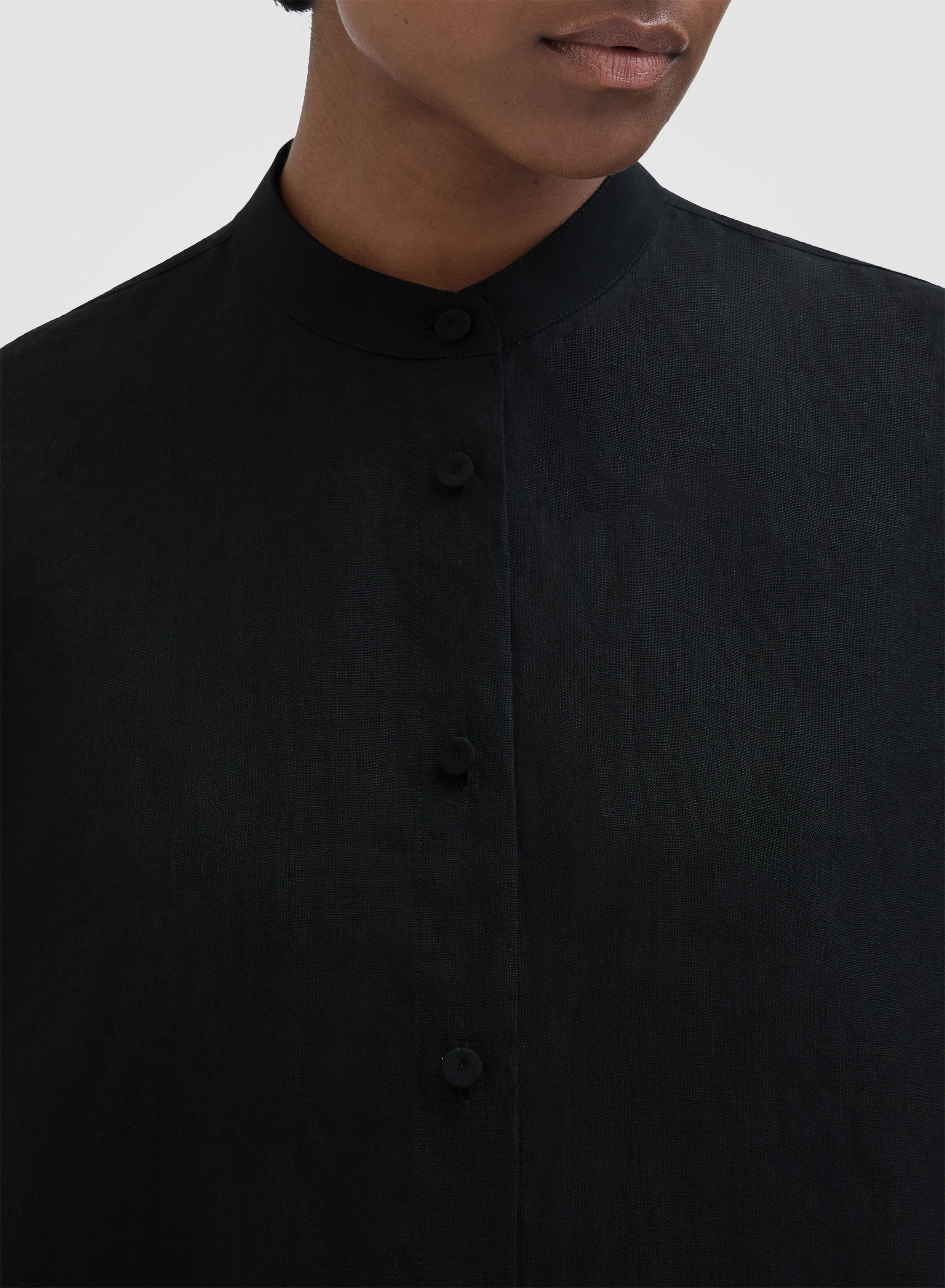 LIGHT LINEN GURU COLLAR SHIRT BLACK
