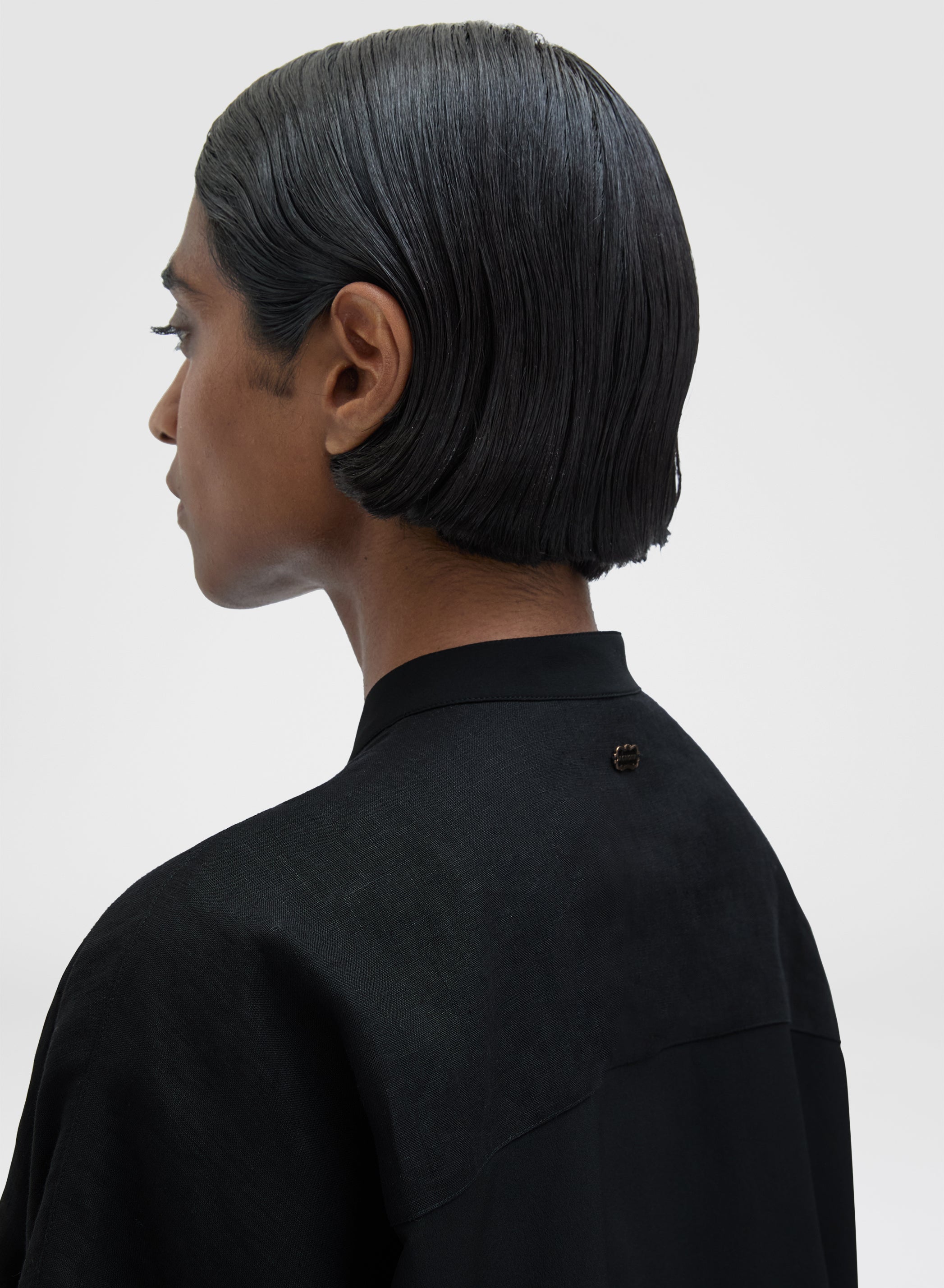 LIGHT LINEN GURU COLLAR SHIRT BLACK